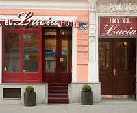 Lucia Hotel