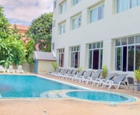 Crown Pattaya Beach Hotel