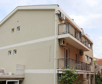 Simon Villa