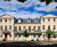 Reza Hotel