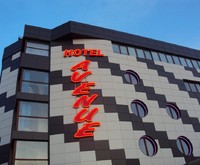Avenue Hotel