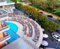 Riviera Hotel