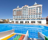 Azur Resort & Spa