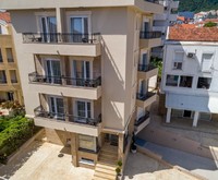 Al Mare Apartments