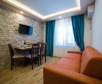 S-lux Guest House